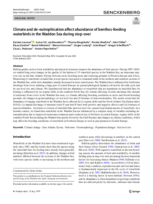 Omslag Climate and de-eutrophication affect abundance of benthos-feeding waterbirds in the Wadden Sea during stop-over